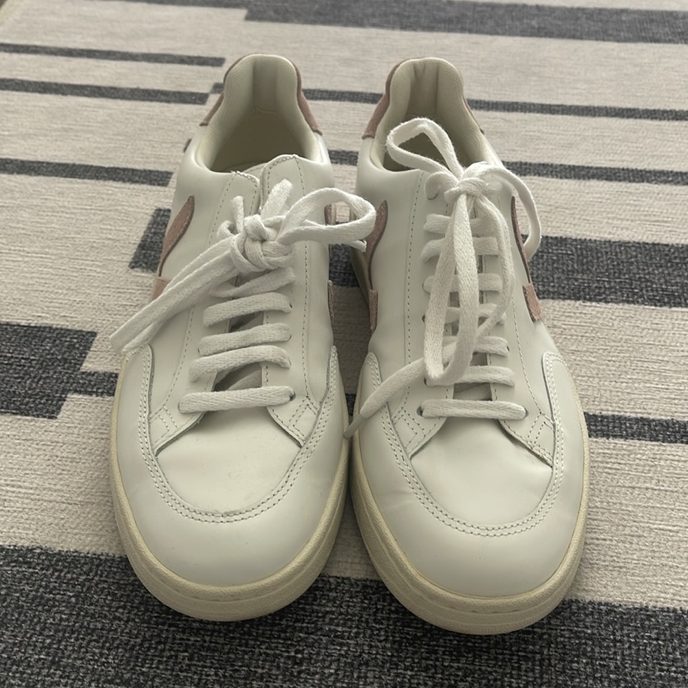Veja Women's Cream and Pink Sneakers - Picture 3 of 6